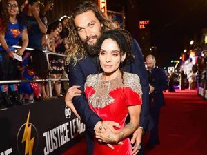 Alasan Menyentuh Jason Aquaman Momoa Tak Potong Rambut