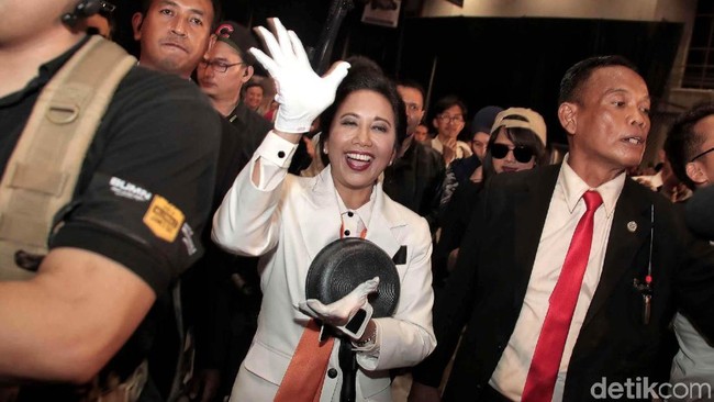 Respons Para Menteri Jokowi soal Maskapai Asing Masuk RI