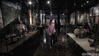 Bangunan museum ini merupakan bangunan kantor pengelola pelabuhan Tanjung Priok berarsitektur gaya internasional atau international style yang dibangun awal abad ke-20.
