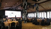Fashion Hotel Legian punya fasilitas MICE terbaik di Legian. Ada 4 ruang meeting, 1 ballroom 490 m2 dengan kapasitas 300 orang, dengan layar LED 4x7 meter, lighting dan sound system berkelas (Fitraya/detikTravel)
