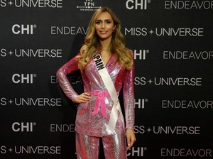 10 Aksi Angela Ponce, Transgender yang Dijagokan Menang Miss Universe 2018