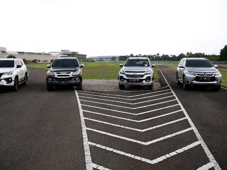 Irit-iritan Fortuner, Pajero Sport Dkk