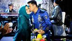 Pose Cantik Istri Bupati Gowa, Priska Paramita Saat Masak Bannang-Bannang