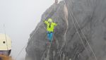 Foto: Aksi Bocah 11 Tahun Daki 7 Gunung Tertinggi di Indonesia