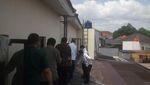 Jaksa Gugat Tetangga Rp 2 M, Hakim Naik ke Atap Rumah