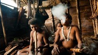 Inilah Suku Korowai. Lokasi tepat keberadaan mereka yang tinggal dan bikin rumah di pepohonan itu ada di Kabupaten Mappi (iStock)