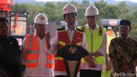 Jokowi Resmikan Proyek Tol Pertama di Aceh Rp 12 T Jokowi Resmikan Proyek Tol Pertama di Aceh Rp 12 T