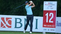 Pegolf Swedia Hendrik Stenson melakukan pukulan pada turnamen golf BNI Indonesian Masters 2018 di Jakarta, Kamis (13/12/2018). Turnamen golf internasional itu diikuti 144 peserta dari berbagai negara. Pool/BNI.