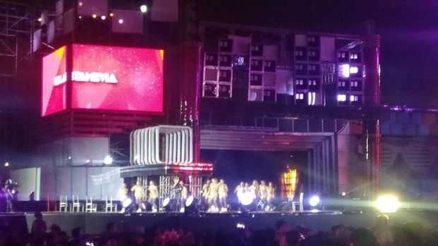 Wizzy Terpukau Konsep Sweet 17 Transmedia