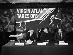 Kecilnya Susah Membaca, Kini Kaya Raya dan Taklukkan Antariksa