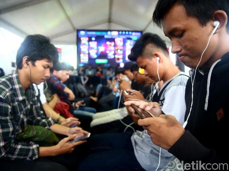 Kompetisi E-Sport Ramaikan Perayaan HUT Transmedia