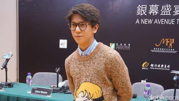 Gaya Iqbaal Ramadhan bersama Bintang Baru Asian Lainnya Gaya Iqbaal Ramadhan bersama Bintang Baru Asian Lainnya