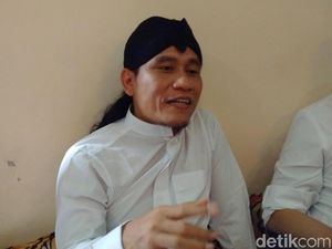 Gus Miftah: Mbah Moen Sangat Mendukung Dakwah Saya di Dunia Malam