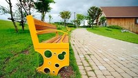 Taman rekreasi ini cocok dikunjungi bersama keluarga, apalagi bila satu keluarga penyuka keju semua. Suasananya rindang dan asri. (cheesepark.kr)