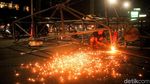 Langgar Aturan, Reklame di Jalan S. Parman Dipotong Kecil-kecil