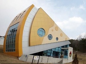 Cheese! Ini Taman Rekreasi Serba Keju Pertama di Korea