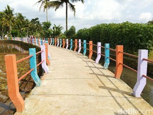 Ada Jembatan Pelangi yang Instagramable di Ciamis
