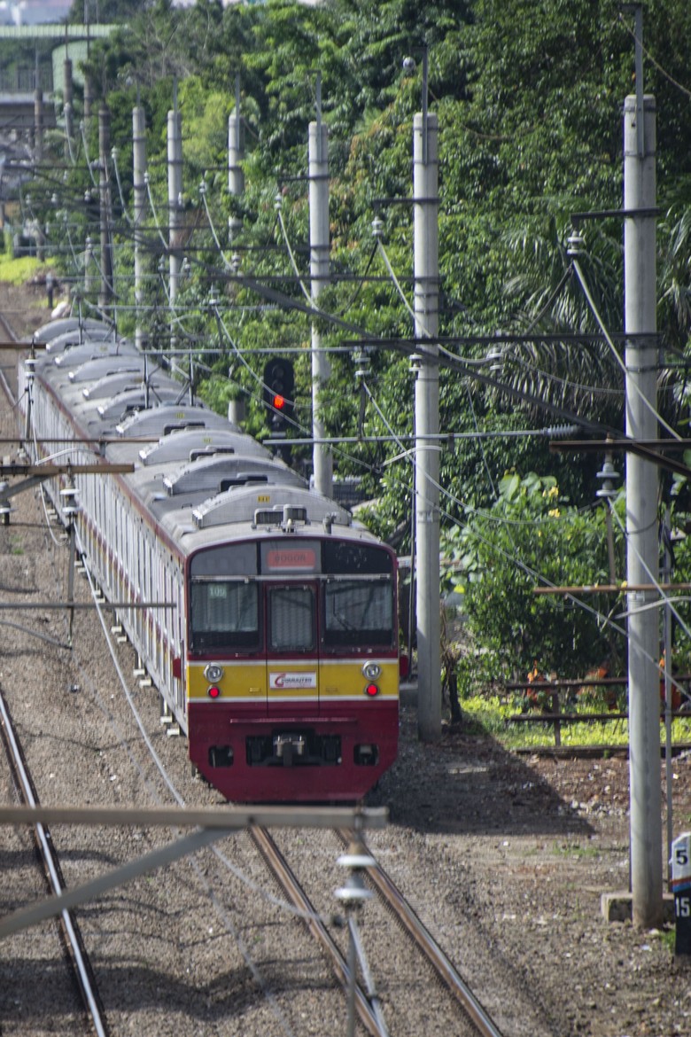 Pelaku Pelecehan Seksual di KRL Diamankan di Stasiun Duren Kalibata Pelaku Pelecehan Seksual di KRL Diamankan di Stasiun Duren Kalibata