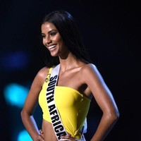 Siapa Tamaryn Green? Mewakili Afrika Selatan, Tamaryn tak sekadar seksi. Otak yang cerdas ditambah rasa percaya diri yang kuat juga menjadi modalnya di Miss Universe. (Foto: Lillian SUWANRUMPHA / AFP)