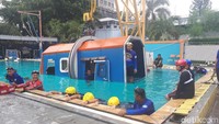 Sebelumnya, para penumpang harus adaptasi dengan menyelam dan menahan napas selama 10 detik. (Foto: detikHealth)  