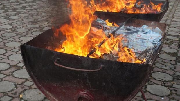 Pemusnahan ini dilakukan untuk menjamin data agar lebih tertib menjelang Pemilu 2019.