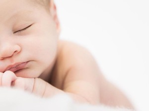 Bunda, Sekarang Bayi Baru Lahir Wajib Didaftarkan BPJS Lho