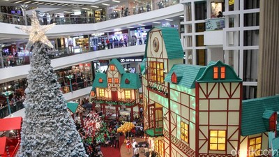 Dekorasi Natal Ala Bavarian Village Hadir di Pusat Perbelanjaan