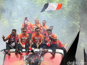Usai Pawai Persija Juara, Sandi Sute Berniat Renovasi Rumah di Palu