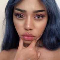 Hal tersebut rupanya membuat Sonia jengah. Pertanyaan seputar matanya membuat Sonia jadi lebih sensitif dan kesal dengan komentar netizen. Foto: Instagram/@sonialeslie