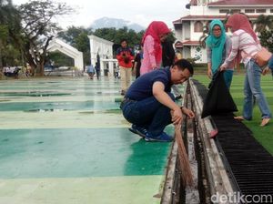 Pasca Euforia OTT Bupati, Warga-ASN Cianjur Bebersih Alun-alun