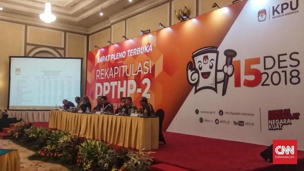 Rapat pleno terbuka penetapan DPTHP II Pemilu 2019 tingkat nasional oleh KPU, Sabtu siang (15/12). 