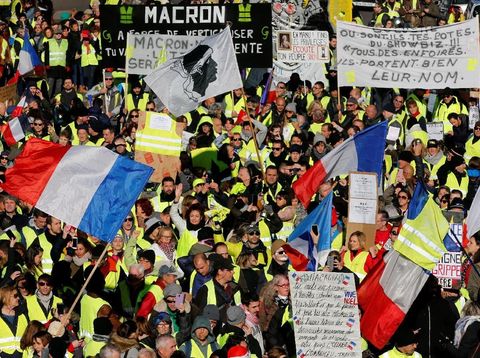 Demonstran 'rompi kuning' kembali beraksi di Marseille