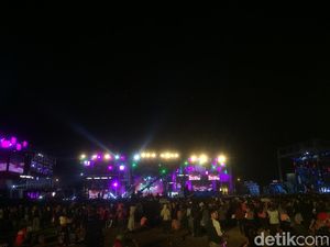 Bawakan Lagu Daerah, Pasha Ungu Menangis