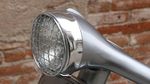 Keren! Vespa Ini Punya Satu Ban dan Berbekal Listrik