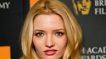 Mereka menikah tahun 2010. Sayangnya 2 tahun kemudian atau 2012, Elon kembali memutuskan bercerai. Sungguh empat tahun bersamamu sangat menyenangkan. Aku akan mencintaimu selamanya. Kamu akan membuat orang lain bahagia suatu hari nanti, bunyi tweet Elon yang ditujukan pada Talulah. Foto: Ian Gavan/Getty Images