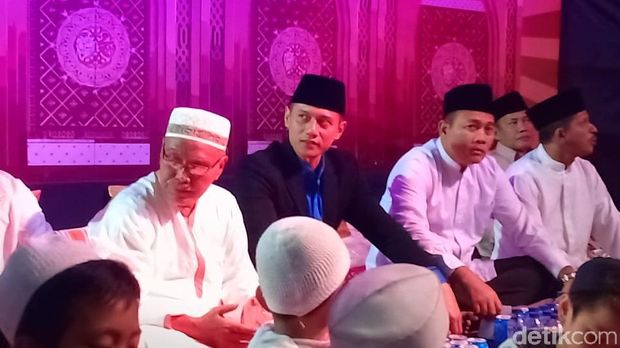 AHY Hadiri Peringatan Maulid Nabi di Kebayoran Lama