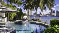 Rumah ini pun memiliki dermaga kecil, yang langsung bisa digunakan untuk perahu dan jetski. Istimewa/Business Insider.
