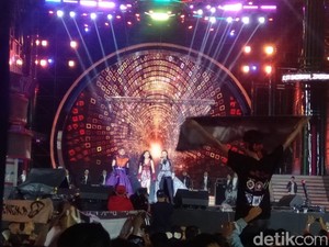 Pergi Pagi Pulang Pagi Tutup HUT Transmedia ke-17 Hari Kedua