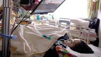 Ada 10 orang yang bekerja di kafe ini. Mereka diantaranya menderita penyakit seperti amyotrophic lateral sclerosis (ALS) dan cedera sumsum tulang belakang. Istimewa/Boredpanda.