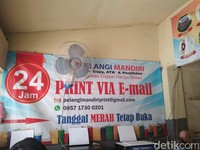 Nasib Tukang Ngeprint Depan Kampus di Era Digital