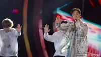 Super Junior D&E sukses membuat para ELF histeris di HUT Transmedia yang ke-17 yang diadakan di lapangan Transcity Sunburst BSD, Tangerang Selatan, Sabtu (15/12). Foto: Warnedi/ detikcom