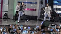 Perayaan HUT Transmedia ke-17 yang digelar 3 hari 3 malam sejak Jumat (14/12/2018) hingga Minggu (16/12/2018) bertabur bintang. Di hari kedua perayaannya penampilan dari musisi tanah air hingga internasional semakin memanaskan panggung perayaan HUT Transmedia. Super Junior D&E menjadi salah satu bintang yang paling dinanti penampilannya pada Sabtu (15/12/2018) malam kemarin.