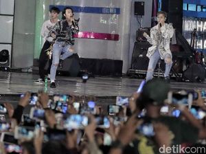 Super Junior D&E Hingga Slank Panaskan Panggung HUT Transmedia Hari Kedua