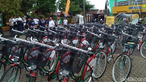 Asyik Banget Cah! Keliling Malioboro Gowes Pakai Jogjabike Aja