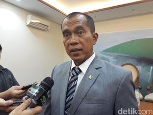Komisi IV DPR Bakal Klarifikasi KKP soal Tanggul Beton di Cilincing Senin Lusa