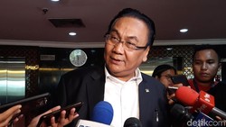 Bambang Pacul Dilaporkan ke MKD DPR soal Mahfud Menteri Komentator