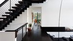Rumah Kaca Di Atas Danau