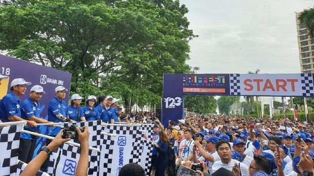 Rayakan HUT 123 Tahun, BRI Berikan Beasiswa Bagi 2.000 Orang