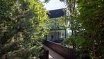 Rumah Kaca Di Atas Danau