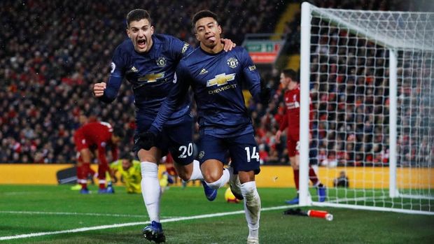 Jesse Lingard cetak gol Manchester United ke gawang Liverpool untuk samakan skor 1-1.